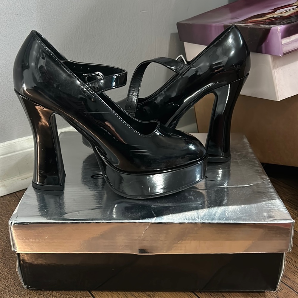 Dolls Kill Mary Jane Chunky Heels